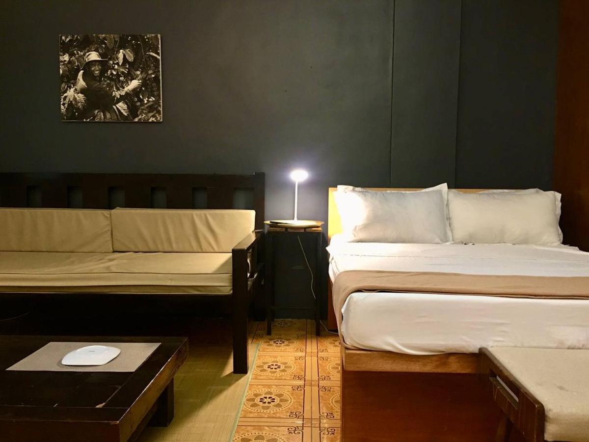 Cog Bnb Lubao -100 Mbps Wifi Экстерьер фото
