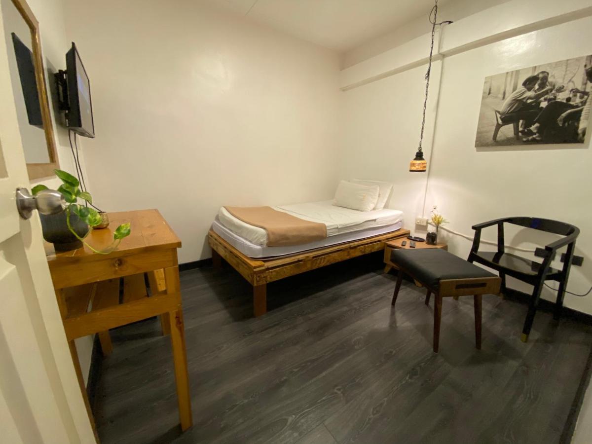 Cog Bnb Lubao -100 Mbps Wifi Экстерьер фото